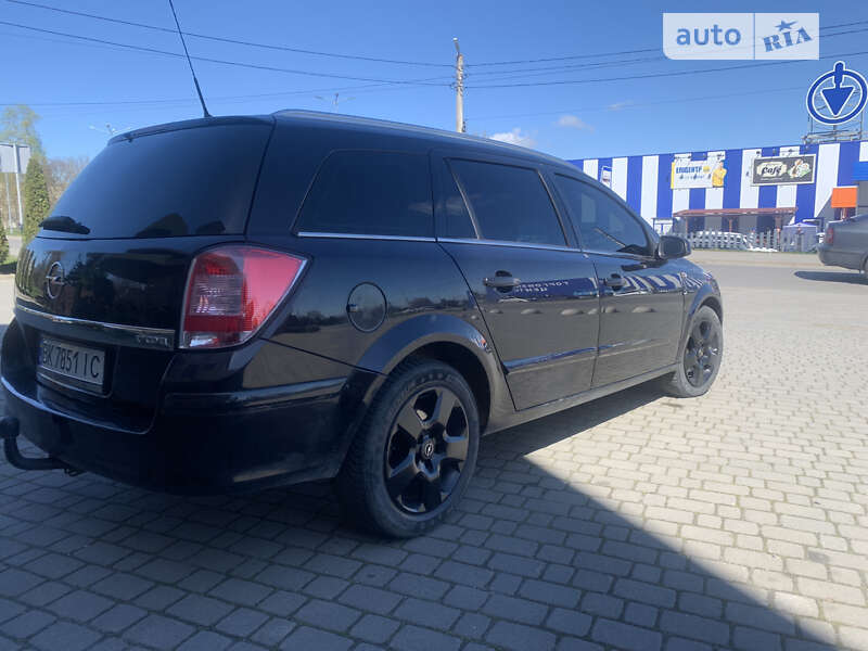 Универсал Opel Astra 2008 в Шепетовке