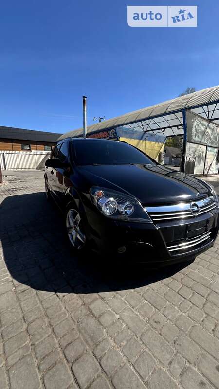 Універсал Opel Astra 2006 в Первомайську