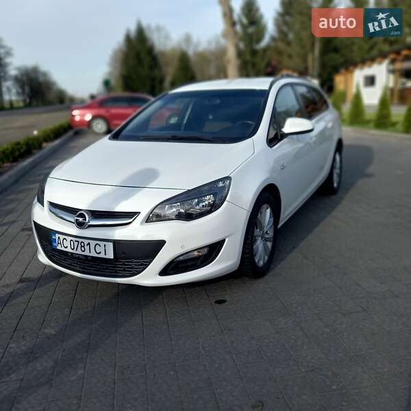 Opel Astra 2015