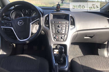 Универсал Opel Astra 2015 в Гнивани