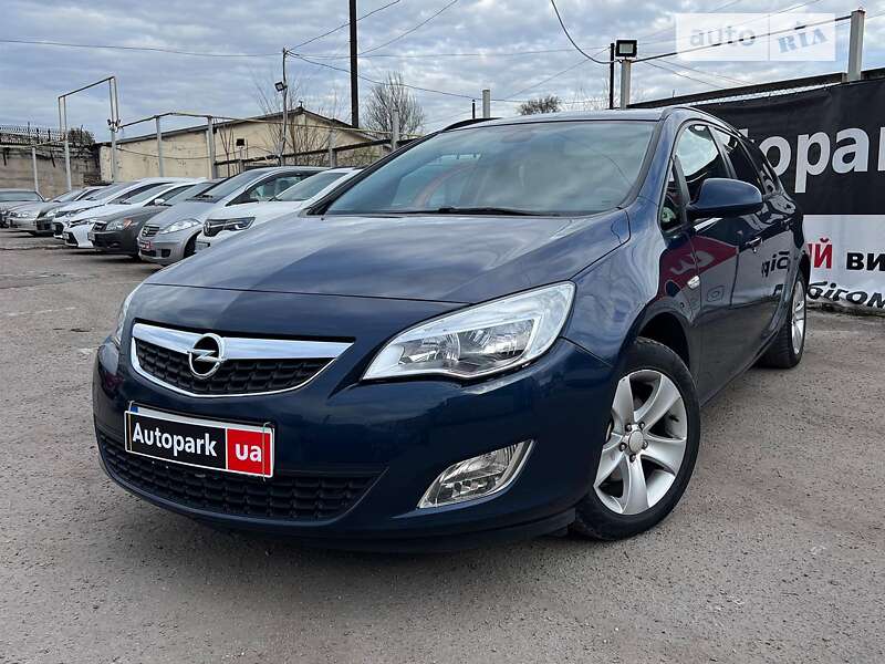 Универсал Opel Astra 2011 в Запорожье