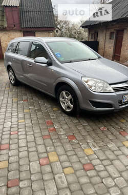 Универсал Opel Astra 2008 в Луцке