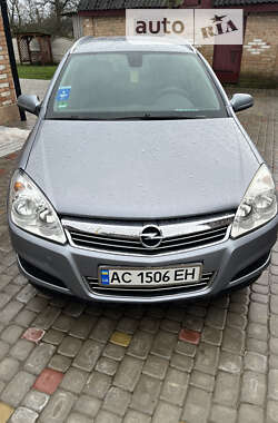 Универсал Opel Astra 2008 в Луцке