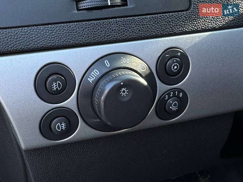 Универсал Opel Astra 2007 в Львове
