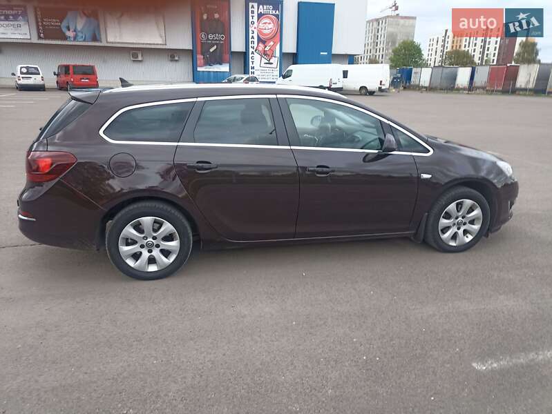 Универсал Opel Astra 2014 в Ковеле