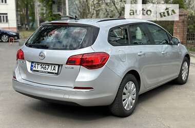 Универсал Opel Astra 2014 в Коломые