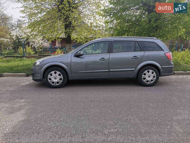 Универсал Opel Astra 2004 в Луцке