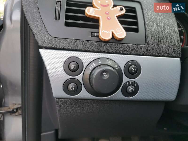 Универсал Opel Astra 2004 в Луцке