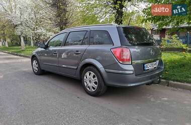 Універсал Opel Astra 2004 в Луцьку