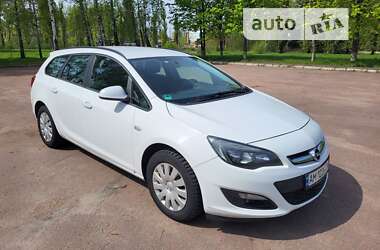 Универсал Opel Astra 2014 в Житомире