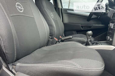 Універсал Opel Astra 2005 в 