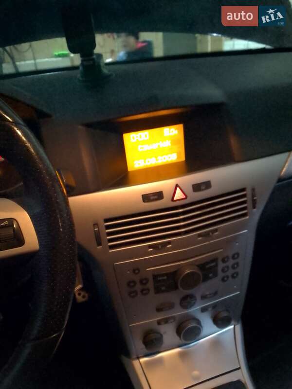 Универсал Opel Astra 2005 в Вижнице
