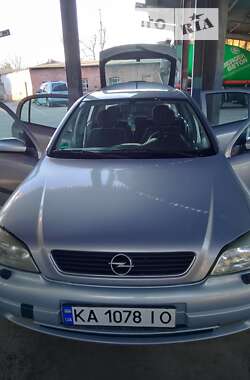 Хетчбек Opel Astra 2002 в Житомирі
