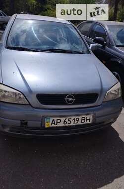 Седан Opel Astra 2004 в Запорожье