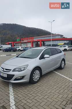 Універсал Opel Astra 2013 в Мукачевому