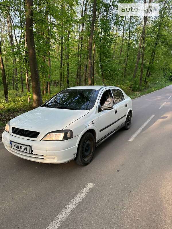 Хэтчбек Opel Astra 2001 в Ужгороде