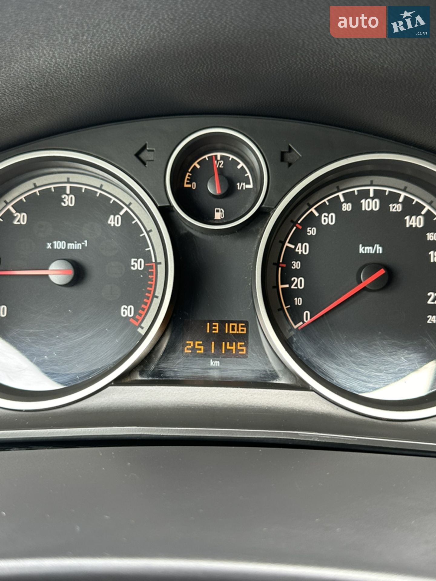 2010 Opel Astra - мініатюра 2