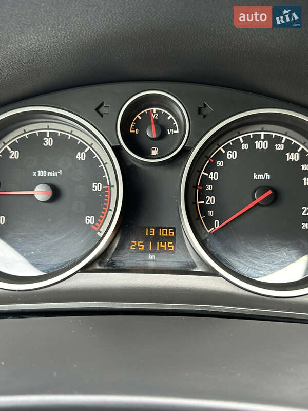 Универсал Opel Astra 2010 в Ковеле