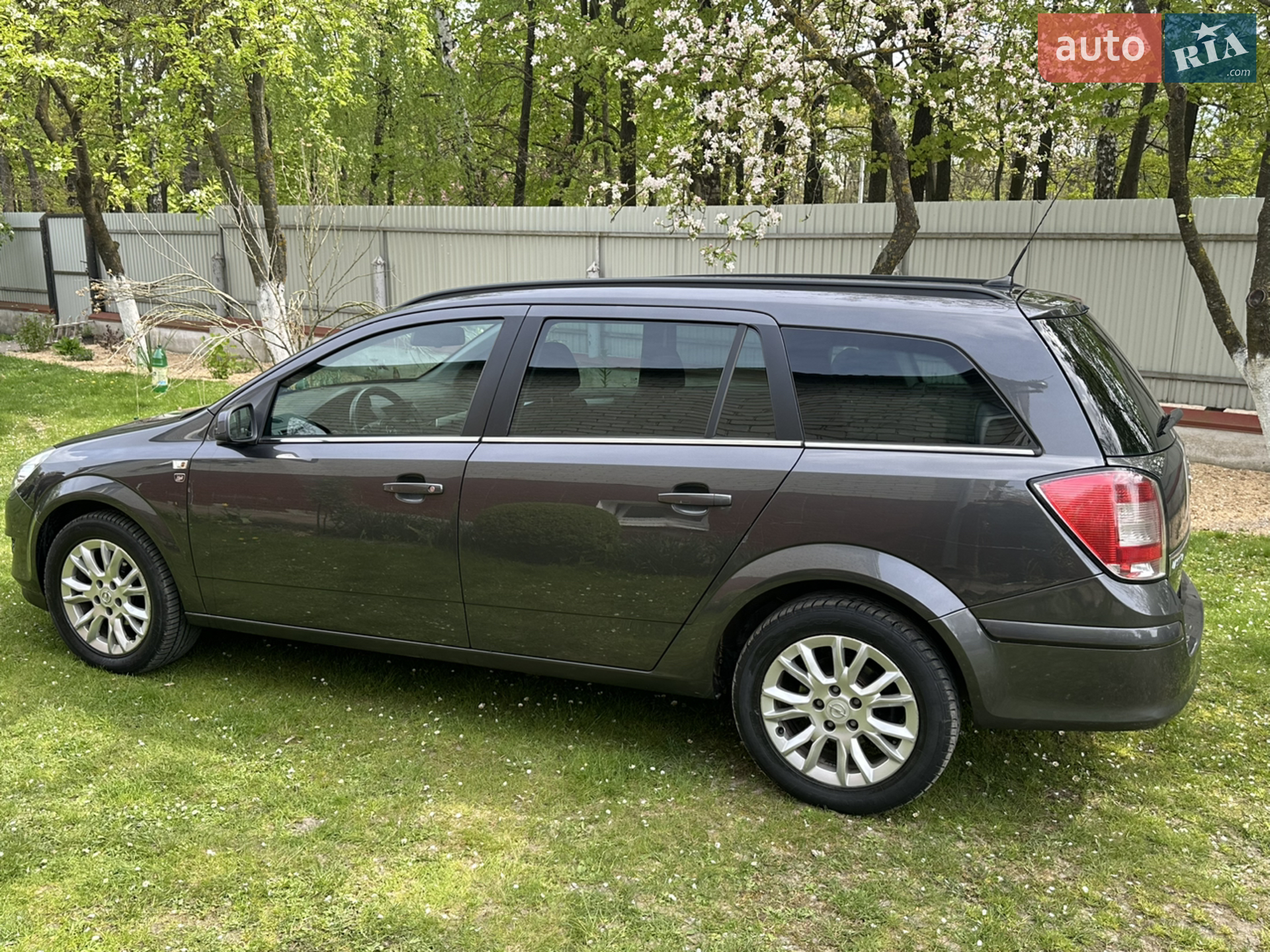 2010 Opel Astra - мініатюра 10