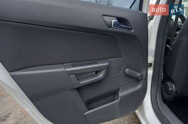 Универсал Opel Astra 2009 в 