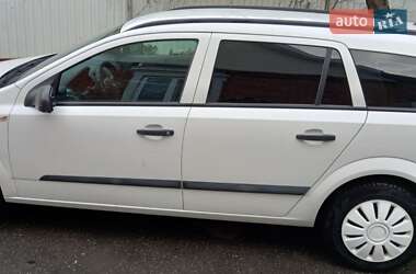 Универсал Opel Astra 2009 в 