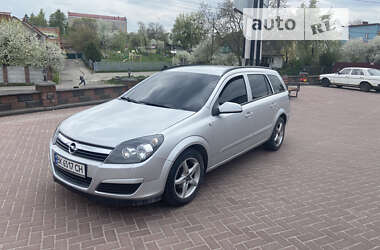 Универсал Opel Astra 2006 в Ровно