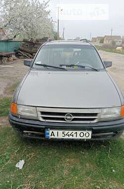 Універсал Opel Astra 1993 в Чуднові
