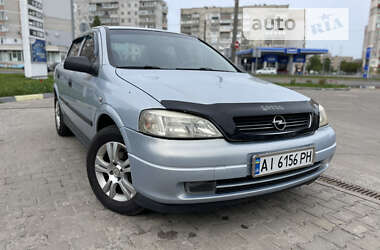 Седан Opel Astra 2005 в Сумах