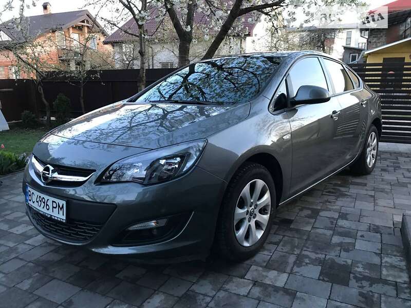 Хэтчбек Opel Astra 2020 в Львове