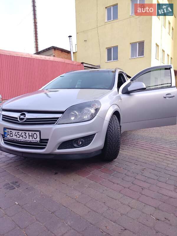 Opel Astra 2013