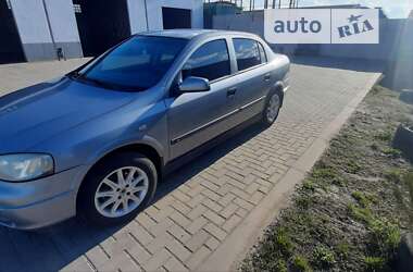 Седан Opel Astra 2003 в Васищеве