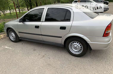 Седан Opel Astra 1999 в Запорожье