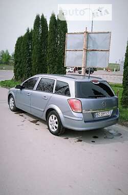 Універсал Opel Astra 2006 в Кременці