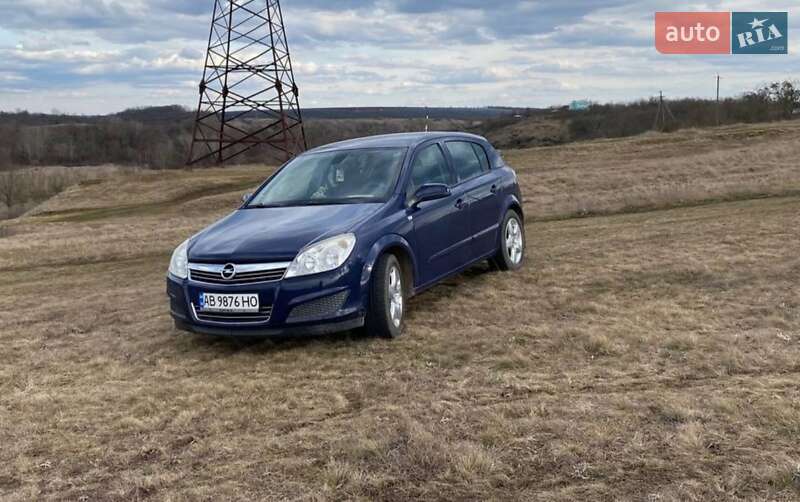 Хэтчбек Opel Astra 2007 в Бершади