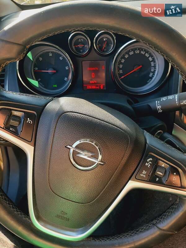 Универсал Opel Astra 2012 в Николаеве