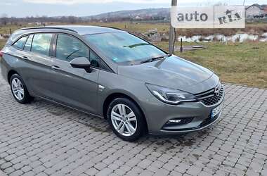 Універсал Opel Astra 2019 в Львові