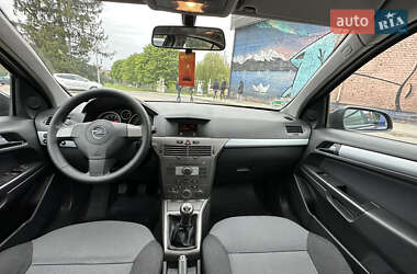 Хэтчбек Opel Astra 2007 в Запорожье