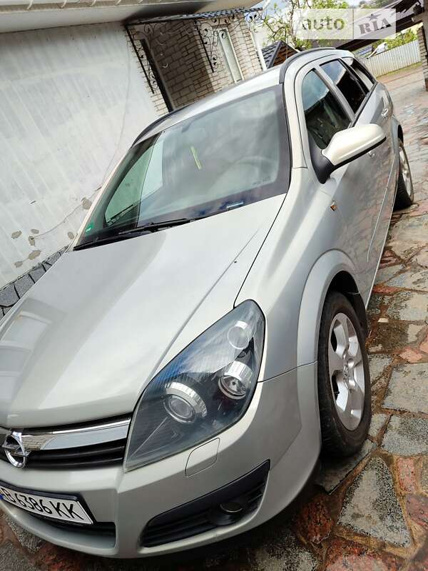 Універсал Opel Astra 2005 в Бершаді