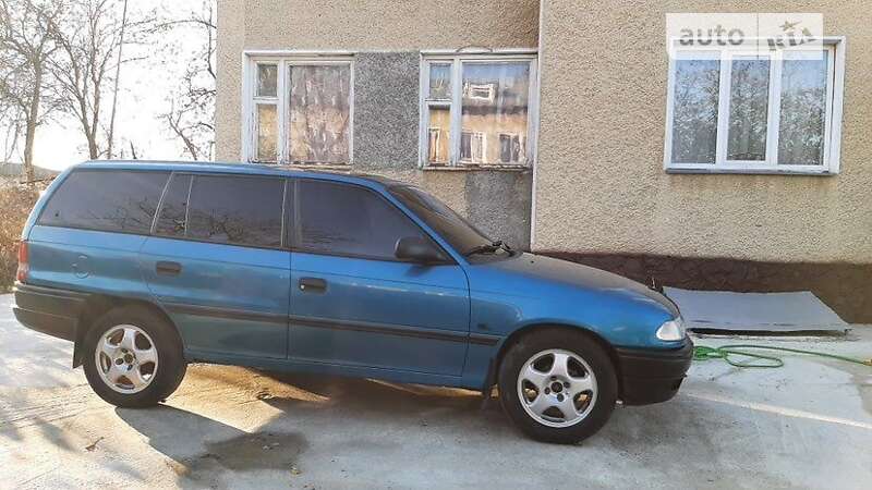 Универсал Opel Astra 1993 в Коломые
