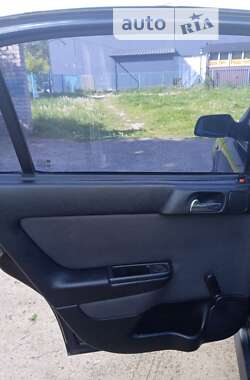 Седан Opel Astra 2007 в Львове