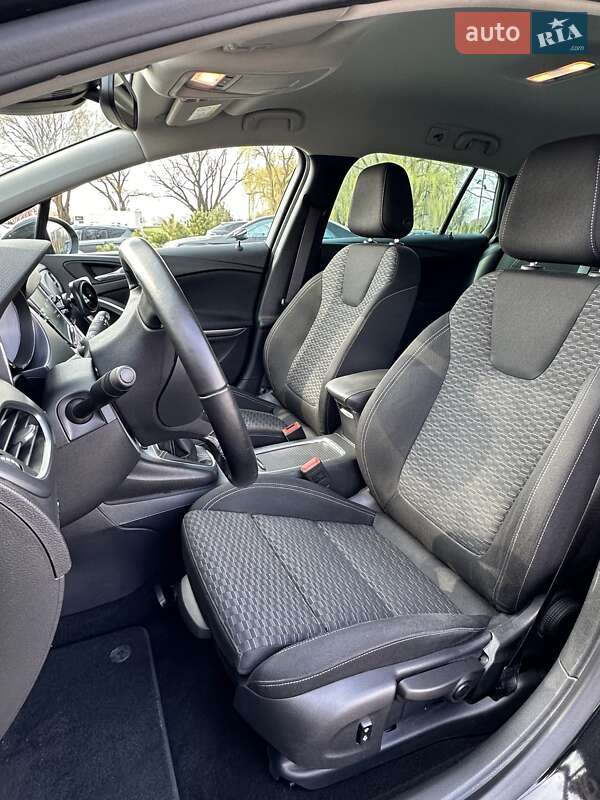 Универсал Opel Astra 2018 в Хмельницком
