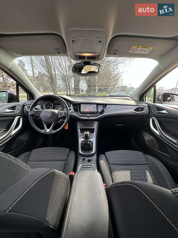 Универсал Opel Astra 2018 в Хмельницком