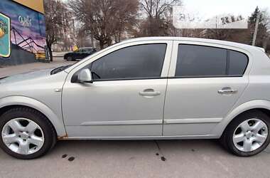 Хэтчбек Opel Astra 2006 в Харькове