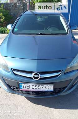 Універсал Opel Astra 2014 в Вінниці