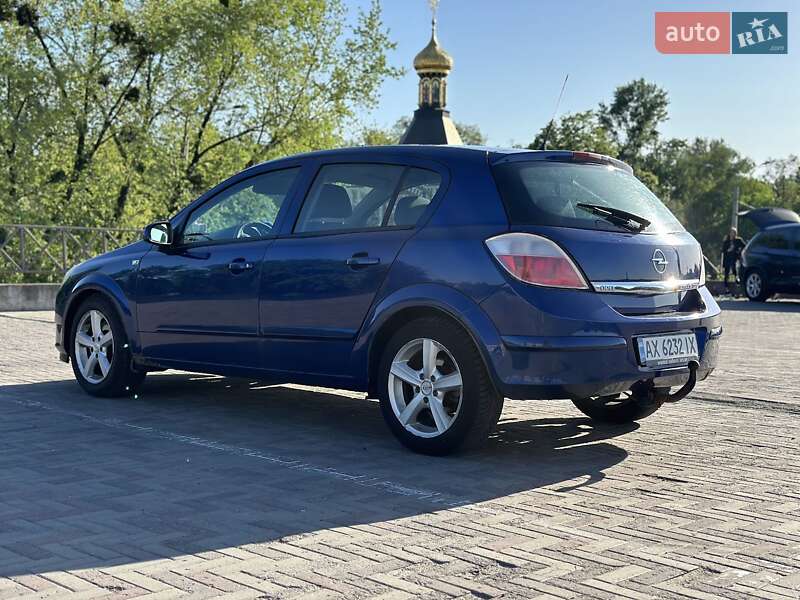 Хетчбек Opel Astra 2006 в Харкові