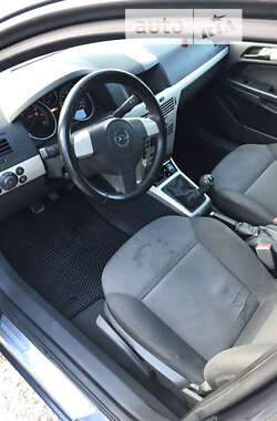Универсал Opel Astra 2007 в 