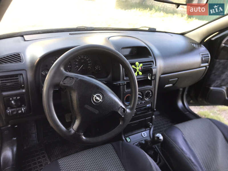 Универсал Opel Astra 1999 в Костополе