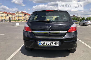 Хэтчбек Opel Astra 2006 в Сквире