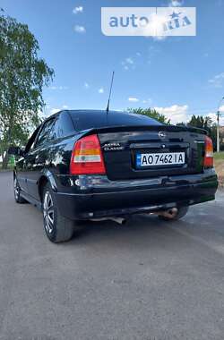 Седан Opel Astra 2008 в Виноградове