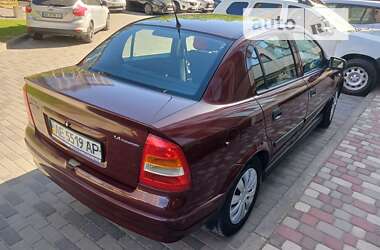 Седан Opel Astra 2006 в Дніпрі